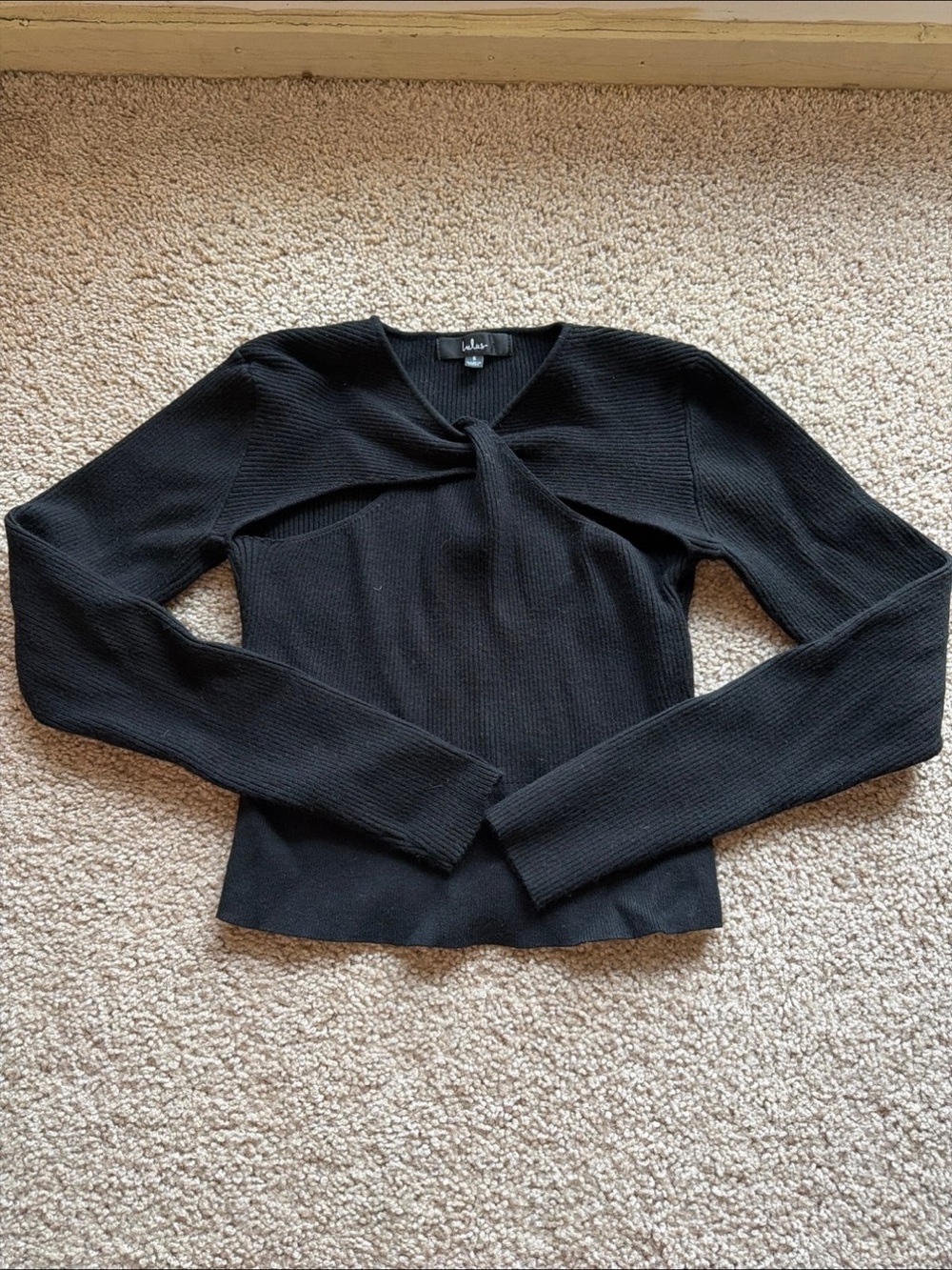 Lulu's Black Twist-Detail Long Sleeve Knit Top